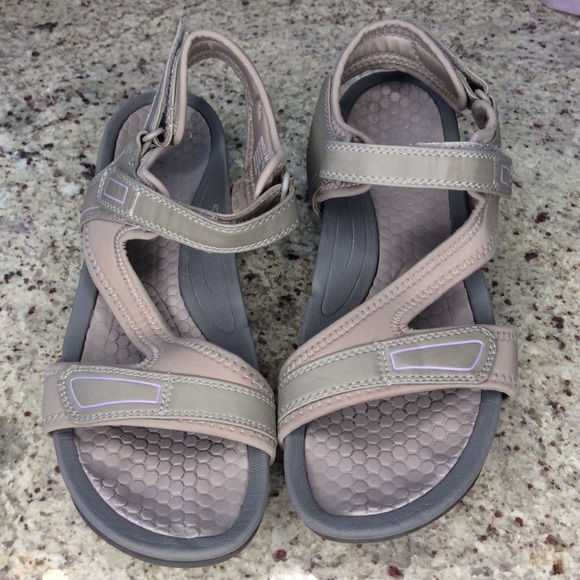 baretraps donatella sandals